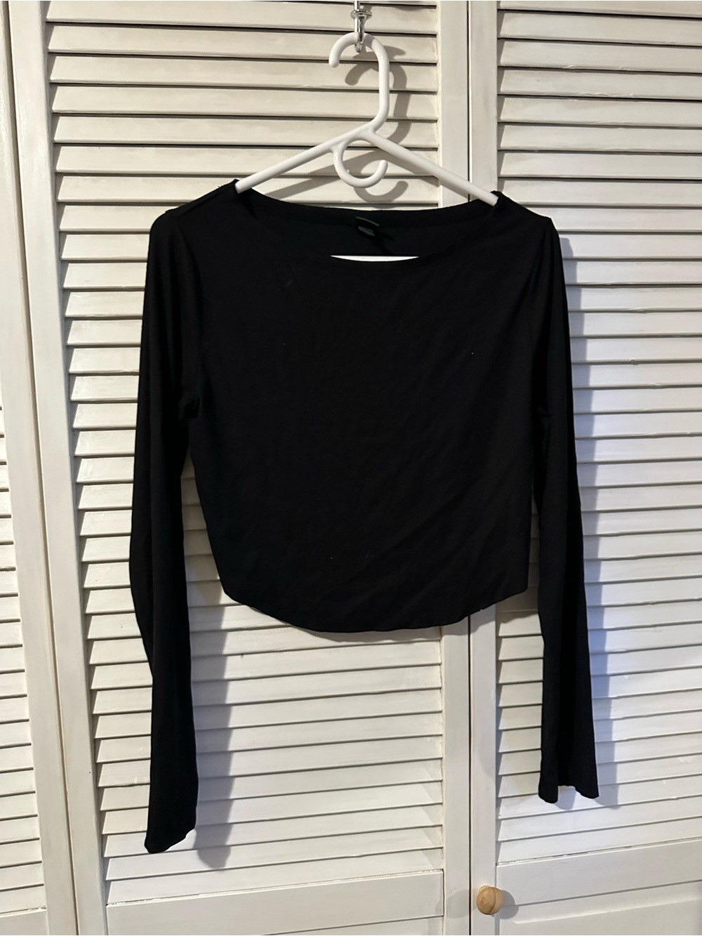 Women's Black Long-Sleeve Boatneck Top